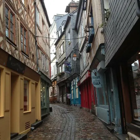 Rue Des Lingots Honfleur