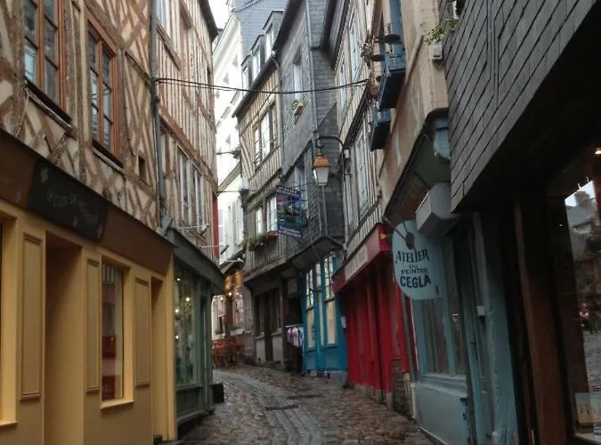 Rue Des Lingots Honfleur